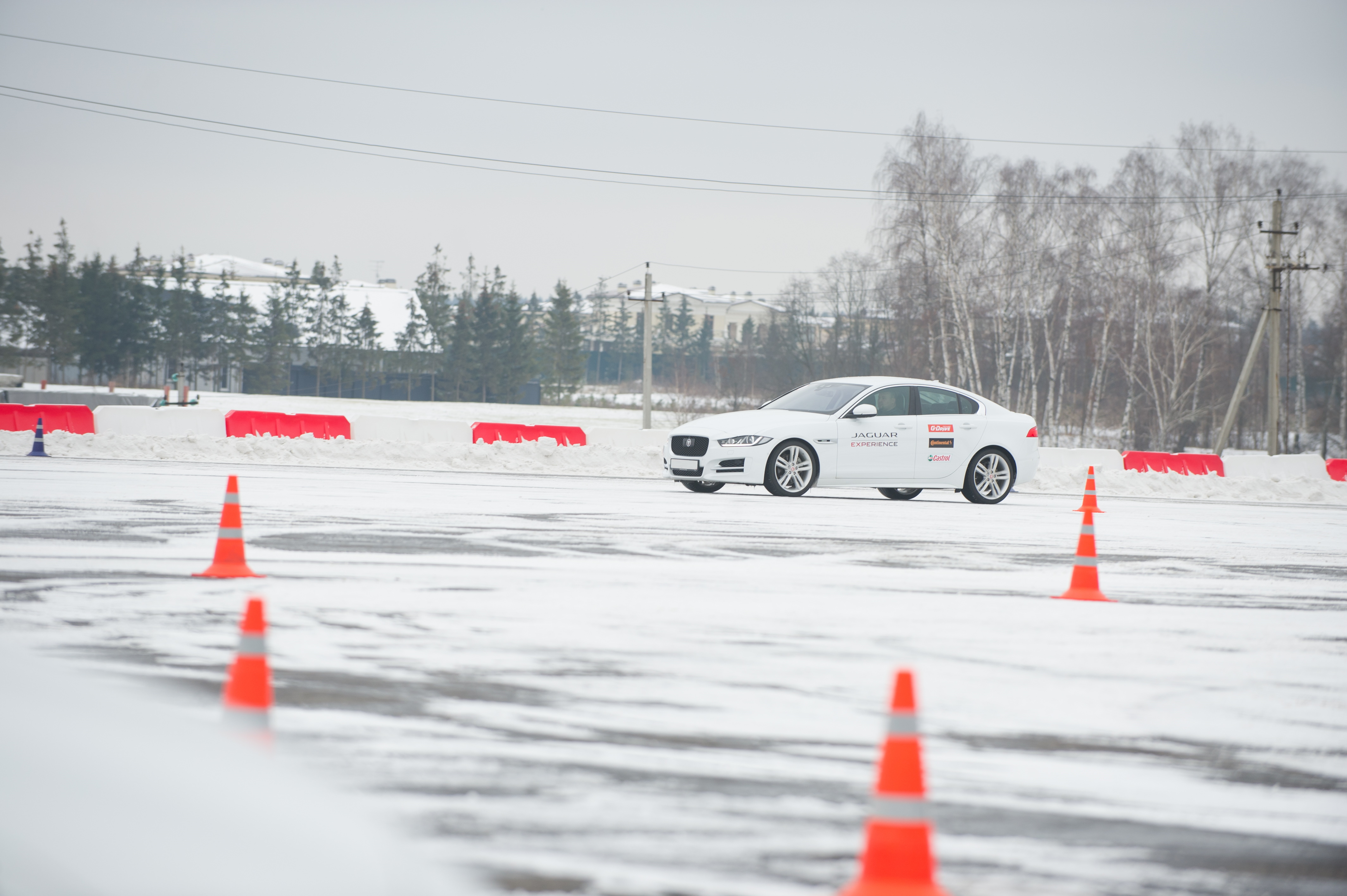 Курсы экстремального вождения на автомобиле в Нижнем Новгороде. Школа  Driftpro